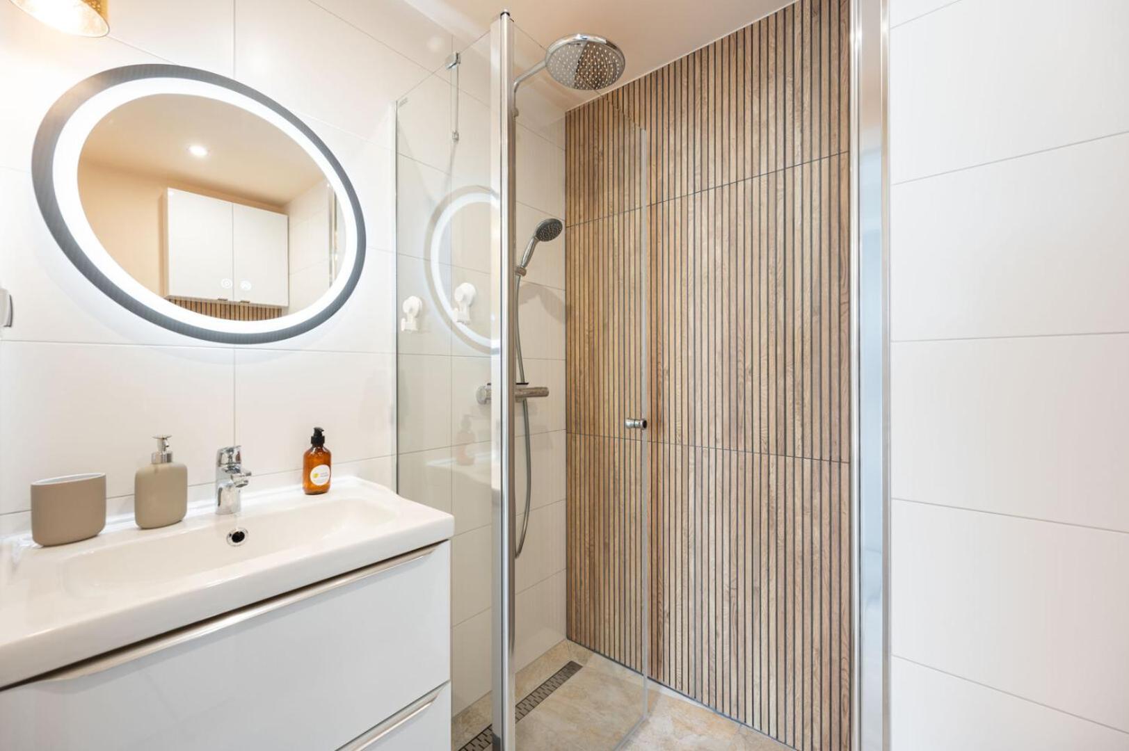 Apartament Meduza Prostywynajem Pola グディニャ エクステリア 写真